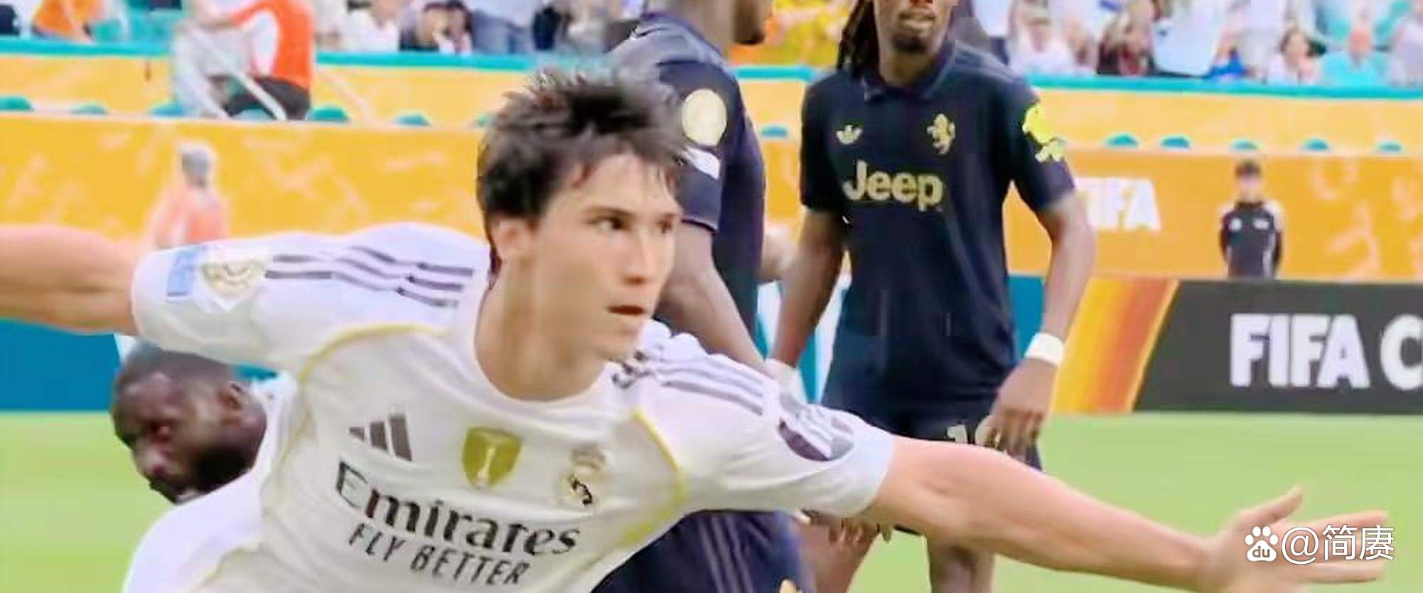 九游游戏中心-姆巴佩在尤文图斯比赛中比赛局势复杂，险胜引发热议！-九游游戏中心